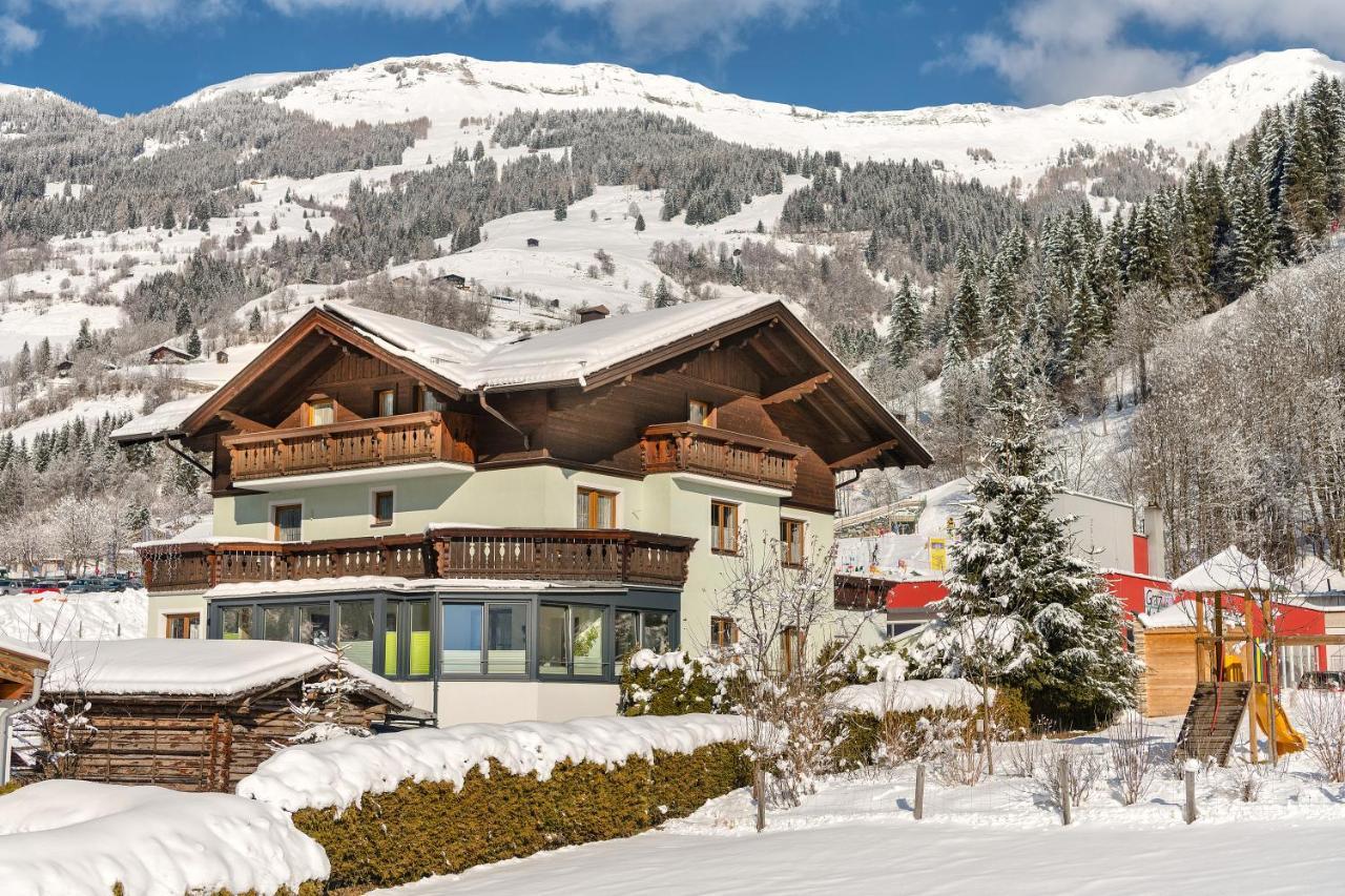 Gaestehaus Gratz - Inklusive Eintritt In Die Alpentherme Дорфгаштайн Экстерьер фото